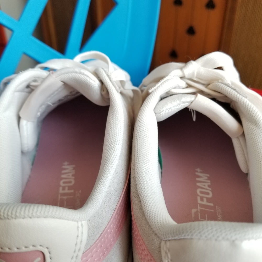 SOLD on Mercari Puma Vikky V2 Parchment/Rose White - Picture 9 of 12